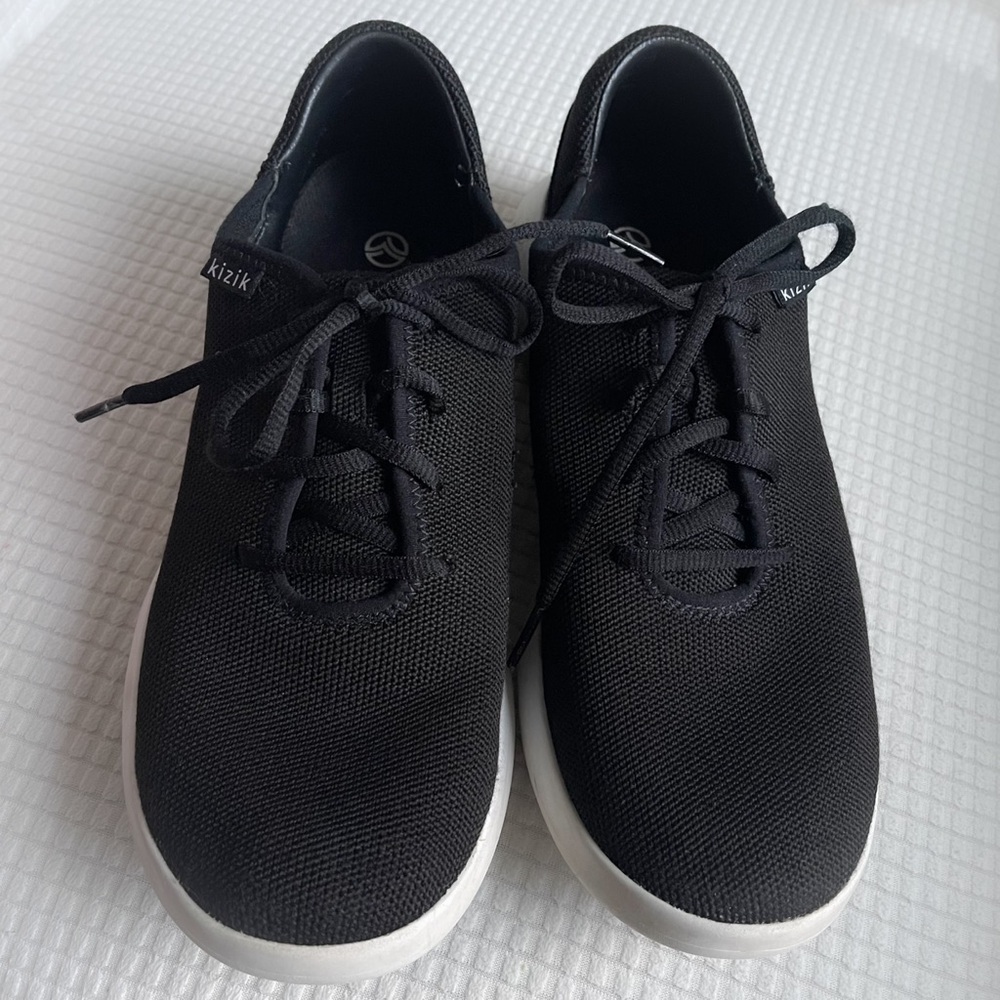 KIZIK Hands-Free Slip-On Black Madrid Eco Knit Sneakers - M 8.5/W 10